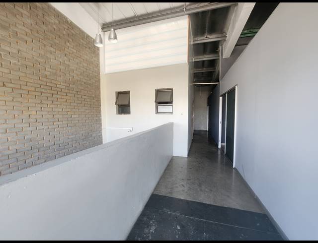 400M² WAREHOUSE FOR SALE IN HALFWAY HOUSE